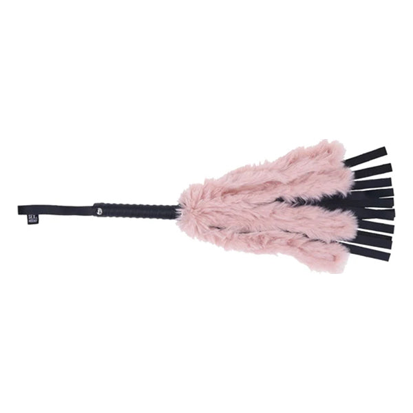 Sex & Mischief Brat faux fur flogger